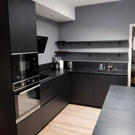 Luxury By Embassy Apartment